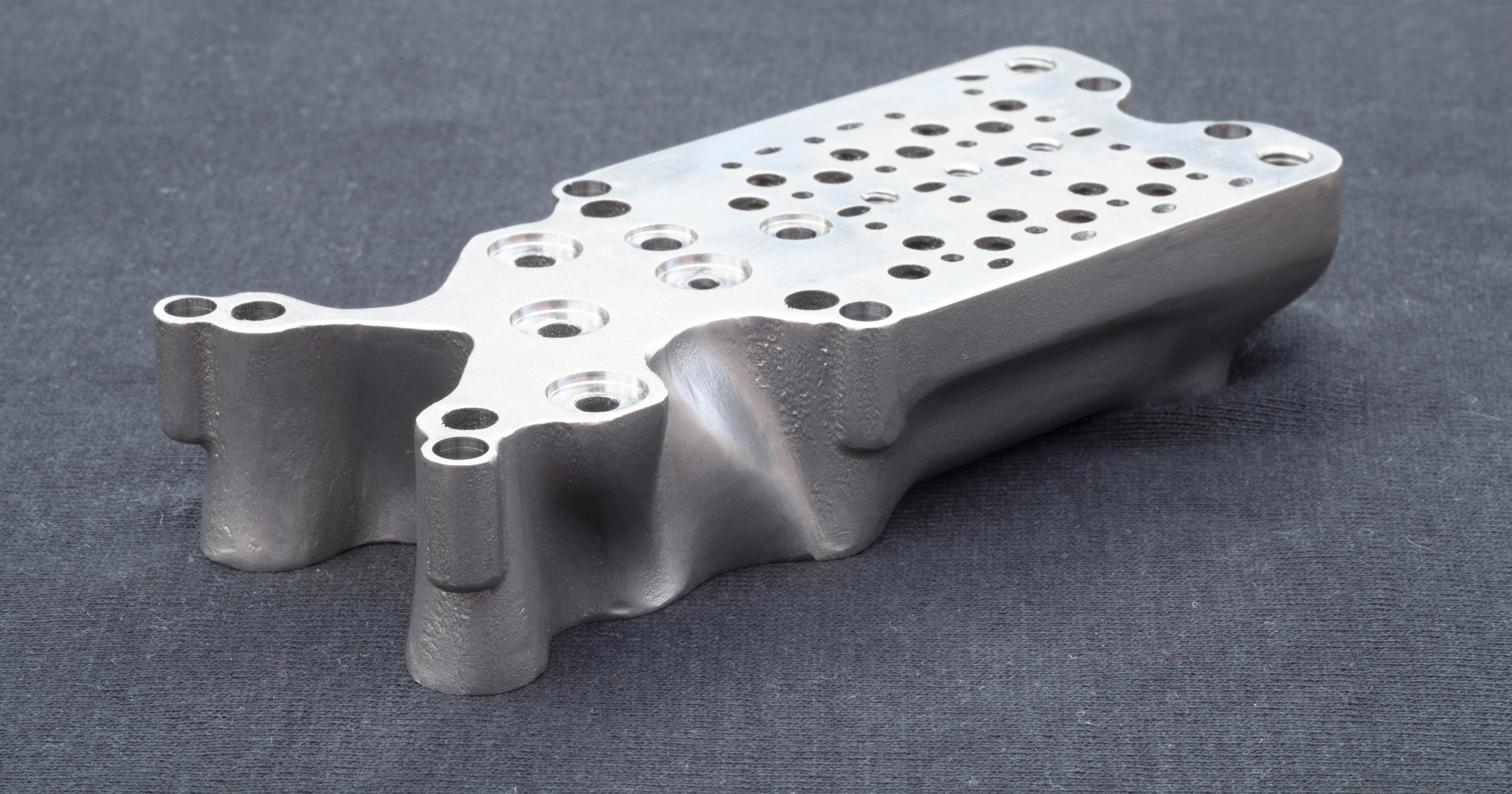 Selective Laser Melted digital hydraulic valve system | Sergei Chekurov