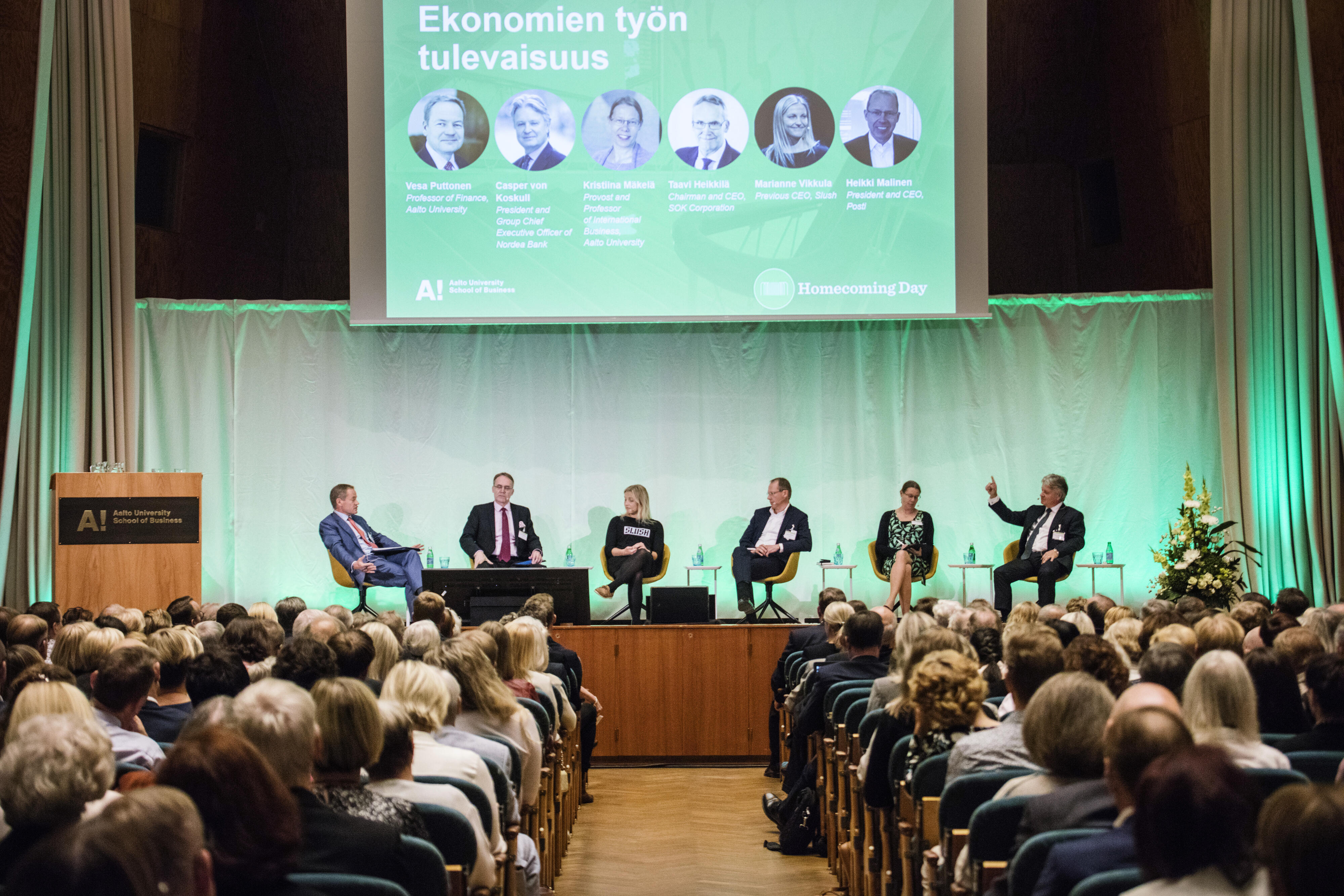 Kauppakorkeakoulun Homecoming Day -alumnitapahtuma elokuussa 2018, paneelikeskustelu