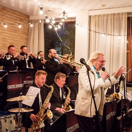 Bolton Avenue band in Homecoming Day
