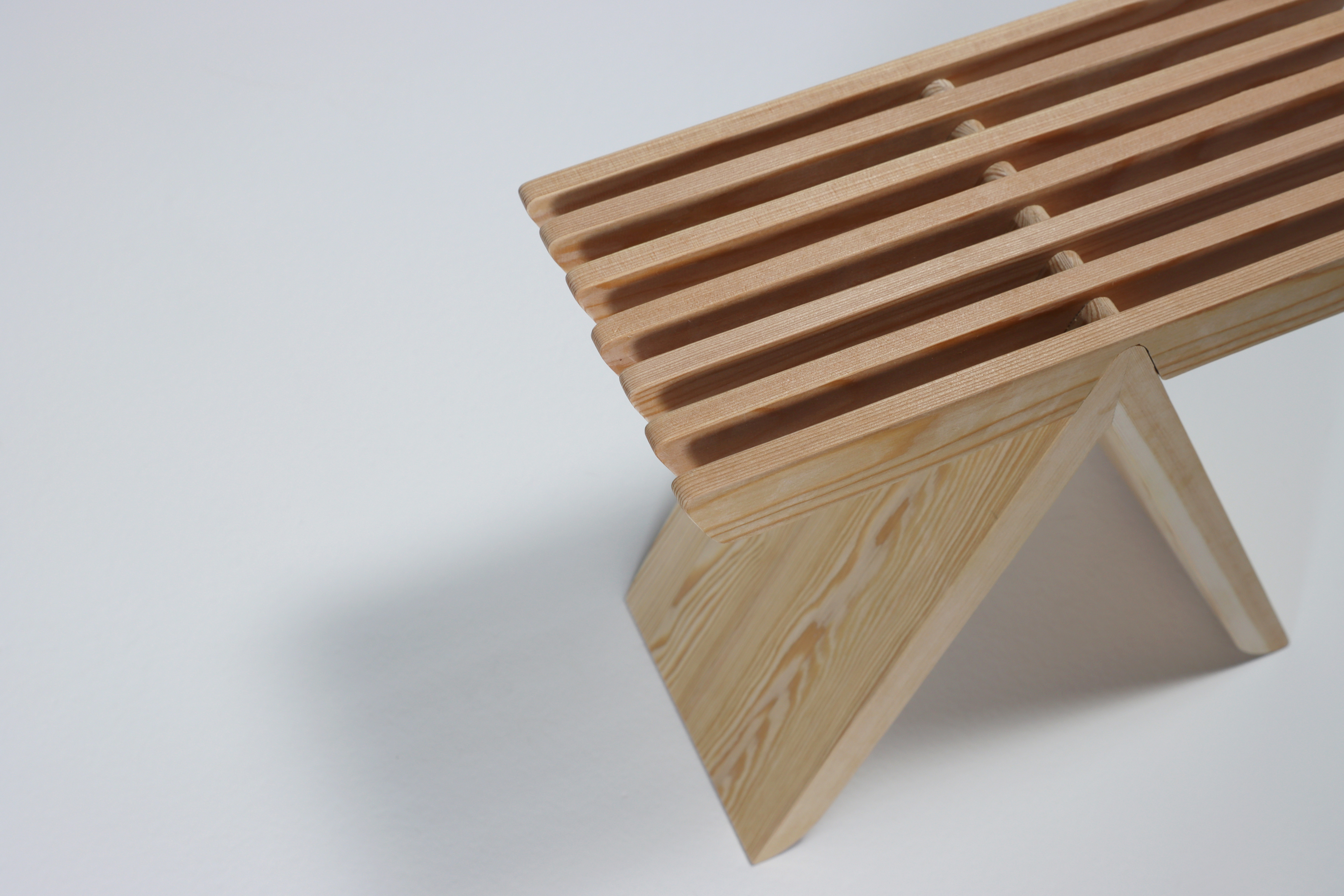 Siying Deng: A Stool 