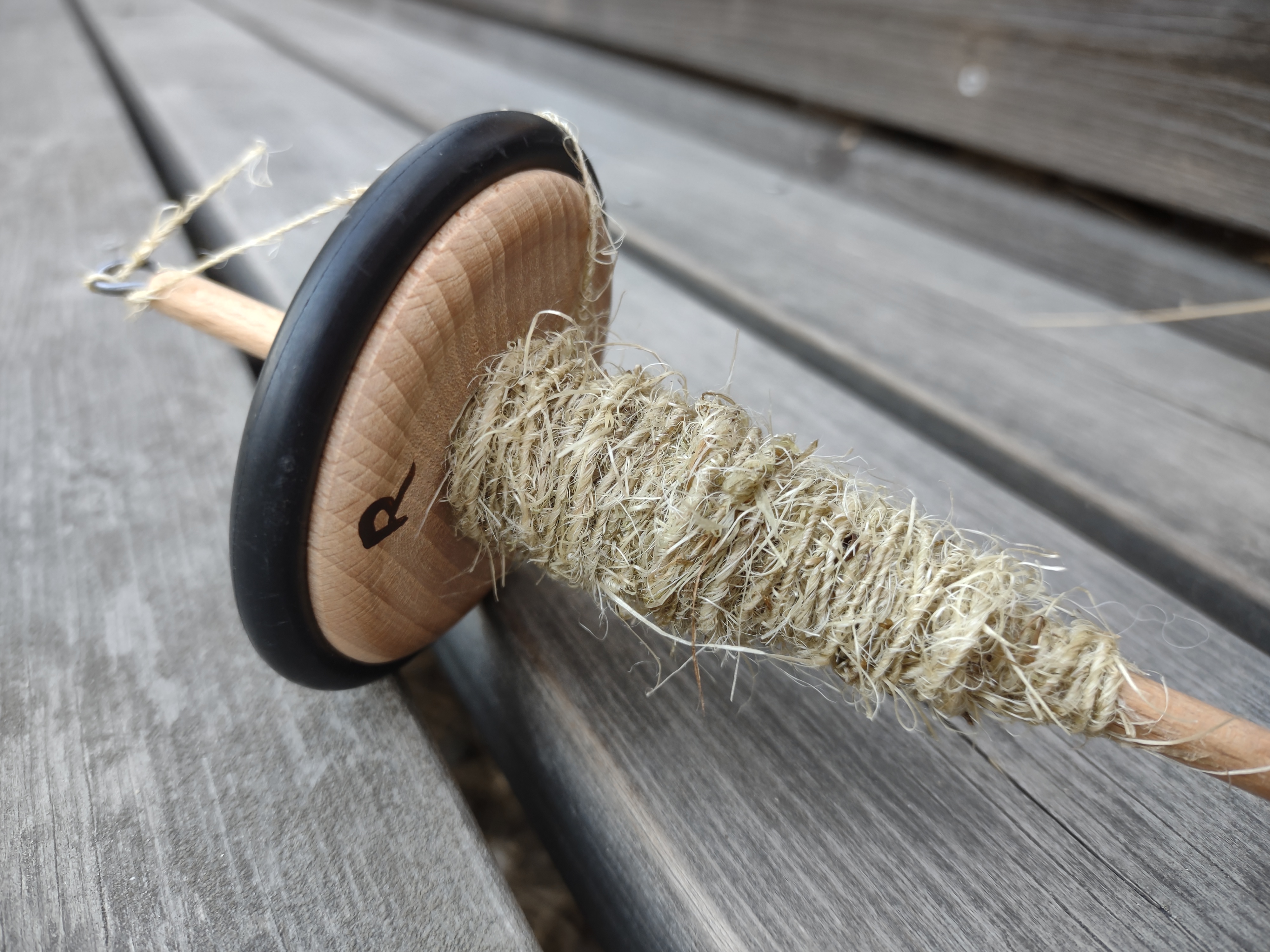 Lupine project, CHEMARTS 2022, spinning the yarns. Photo by Aalto University, Maija Vaara