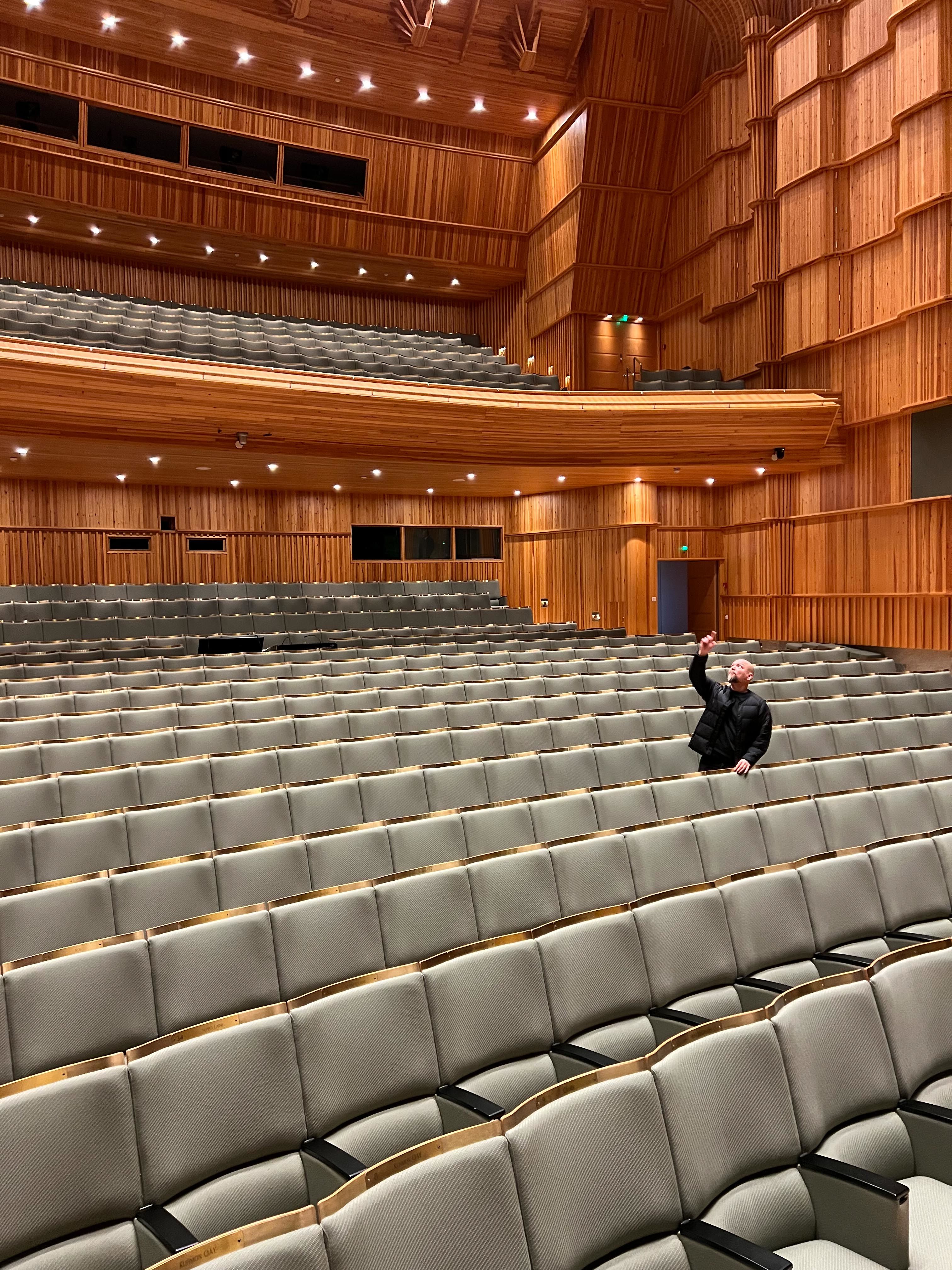 Teacher Jaakko in Kuhmotalo