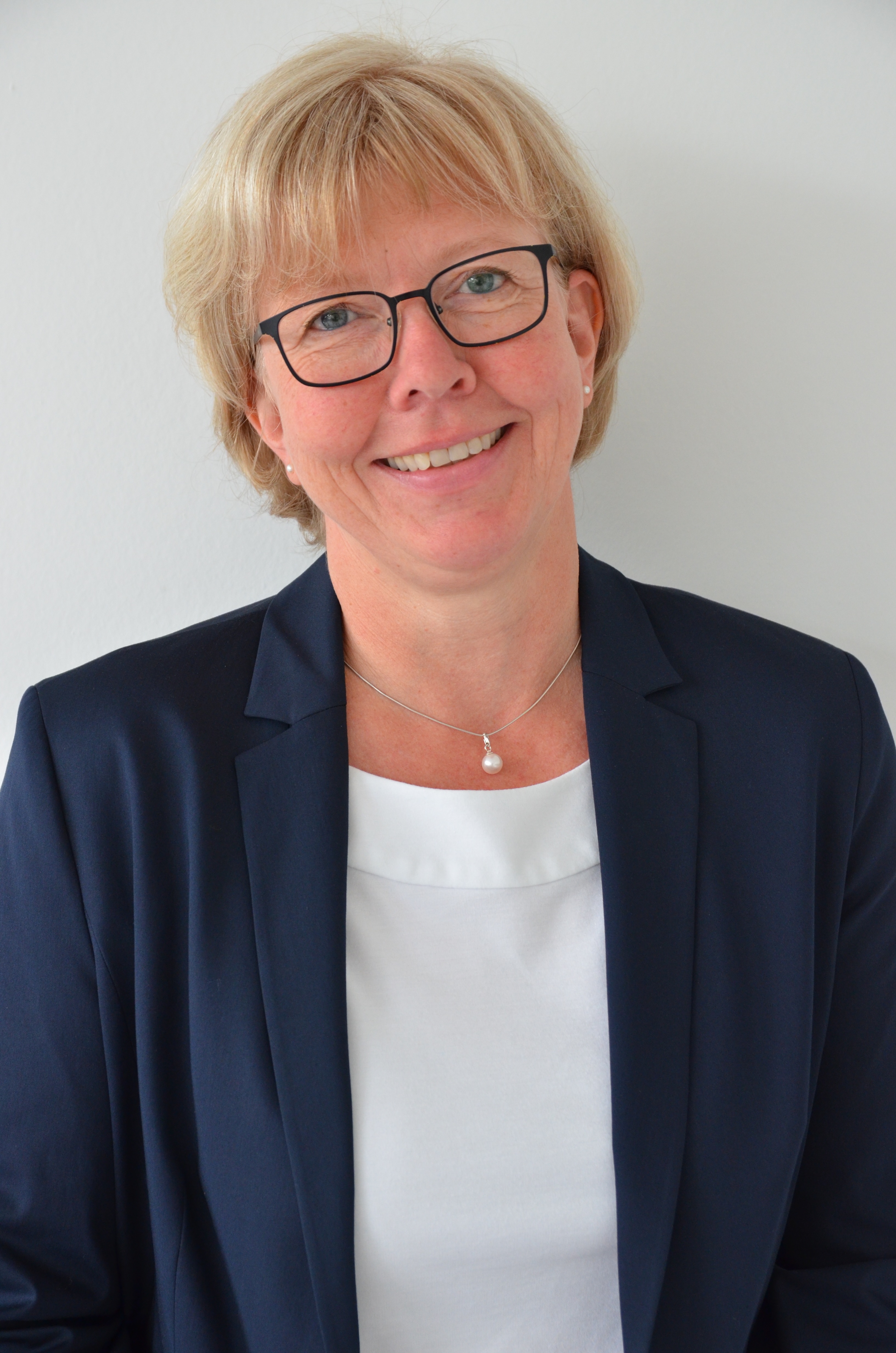 Professori Jutta Hanson