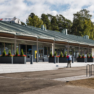 Ostoskesus A Blanc edestä