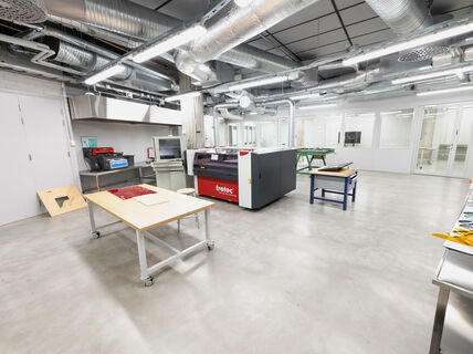 Arts_Infra - Plastics workshop by Jaakko Kahilaniemi