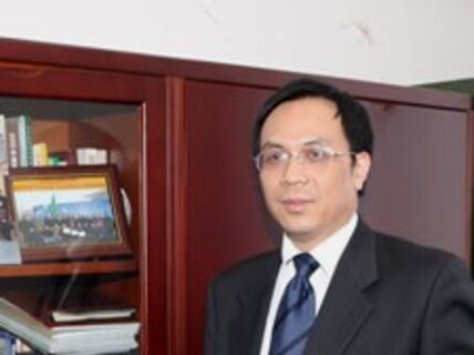 Bio photo Biaohua Chen