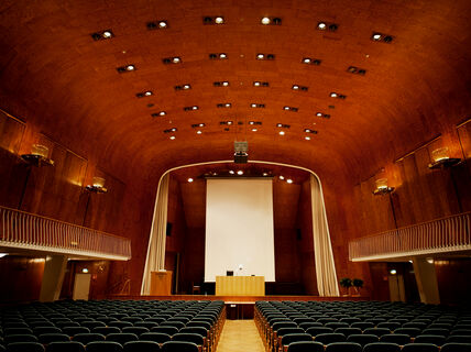 Aalto-yliopisto Töölö juhlasali Kuva: Aki-Pekka Sinikoski