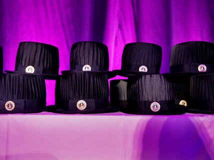 Tohtorinhatut promootiopäivänä