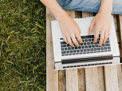 Photo_Writing outdoors_designed by Freepik.