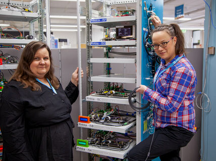 Maaret Pyhäjärvi and Niina Kajovuori/ Vaisala/ Aalto University alumni/ image: Vaisala