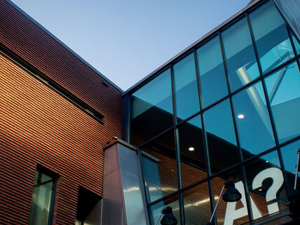 Experiemental setup used to watch quantum knots untie