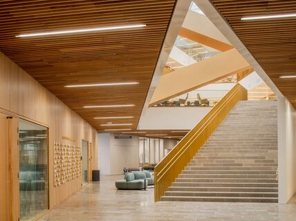 Aalto University BIZ main building, photographer Mika Huisman