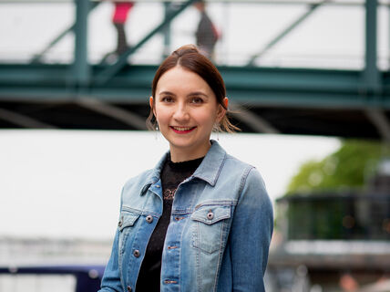 Anna Cichonska by the sea photo Matti Ahlgren Aalto University