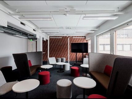 A Grid / Otakaari 5, D309a Krampus