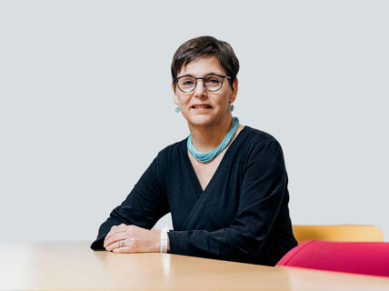 Potrait of professor Tuuli Mattelmäki