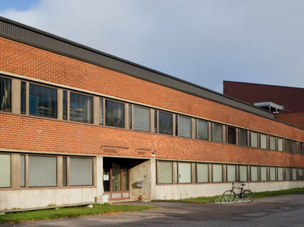 Tietotie 1 main entrance