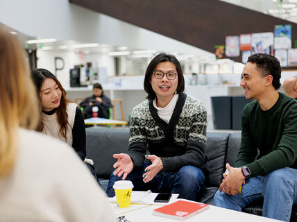 Group of students having a discussion at Aalto University.