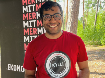 Nirmal Kumar Sugavanam as Student Contact Person Kylli