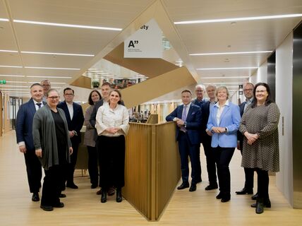 Corporate Advisory Board in their meeting on January 21, 2026. In the picture (from the left): Kauko Storbacka, Timo Korkeamäki, Annemari Rautio, Tom Nyman, Jonna Söderholm, Mikko Äijälä, Elina Björklund, Timo Ritakallio, Pekka Laaksonen, Riku Asikainen, Eeva Ahdekivi, Lari Hintsanen, Sailamarja Kähkönen. Picture: Matti Ahlgren, Aalto University. 