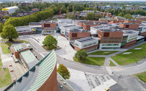Aalto-yliopisto Aalto University Väre Kandidaattikeskus A Bloc Undergraduate Centre Otaniemi Kuva: Mikko Raskinen / Aalto-yliopisto