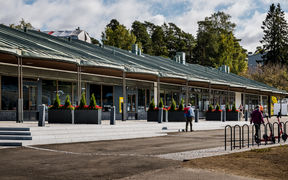 Ostoskesus A Blanc edestä