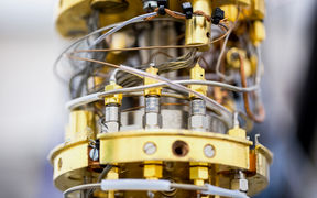 Picture of OtaNano lab equipment.