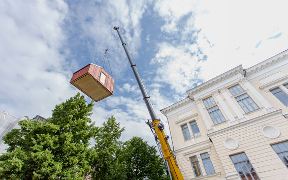 Kokoon house lifted to its new location. Photo: Juho Haavisto