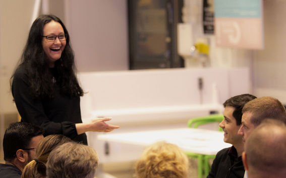 Heidi Henrickson with a group, photo: Valeria Azovskaya.