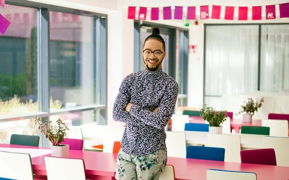 Aalto University, Otaniemi stories: D'Angelo-D'Ontace Keyes, participating the PDP course in Otaniemi as a part of his studies at Philadelphia University, USA / Photographer: Sinikoski