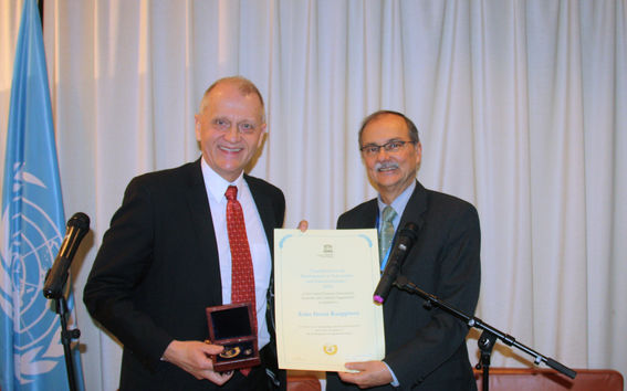 Kuvassa Esko Kauppinen ja Miguel Clüsener-Godt. Kuva: Unesco / Jake Lewis.