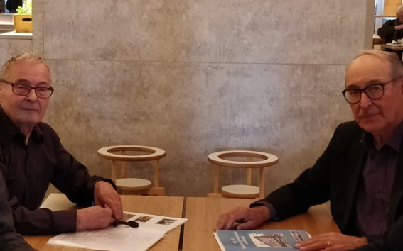 Veikko ja Jussi KY7:n historiikin viimeistelypuuhissa