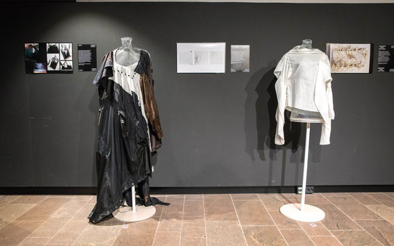 Muodin New Construction Methods -näyttely Dipolissa. Kuva: Mikko Raskinen 