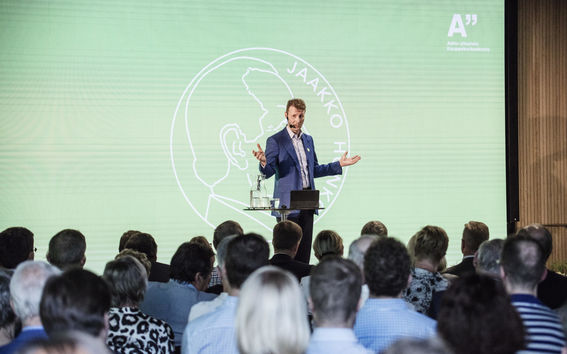 Risto Siilasmaa piti Jaakko Honko -luennon Kauppakorkeakoululla 6.6.2019. Kuva: Lasse Lecklin / Aalto-yliopisto