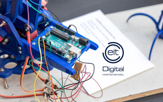 Robot, cables and EIT logo