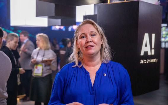 Photo of Kati Hagros at Slush, photo by Mikko Raskinen