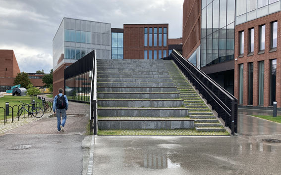 Going to help people in Väre.