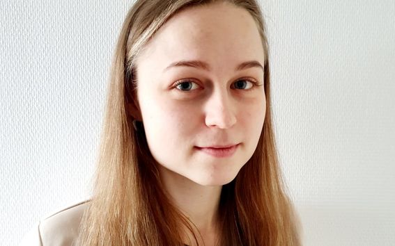 Maisema-arkkitehti Johanna Tuokko sai Lappset-stipendin diplomityöstään.