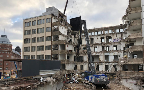 Virastotaloa puretaan