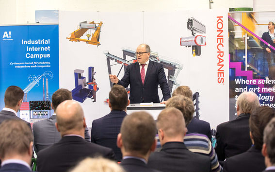 AIIC Smart Crane donation ceremony 2017