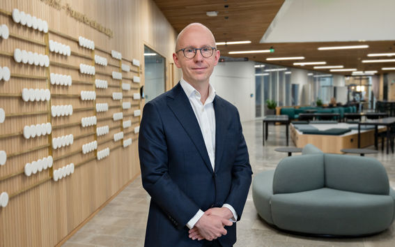 Omistajuuden professori Samuli Knüpfer. Kuva: Aalto-yliopisto / Roope Kiviranta