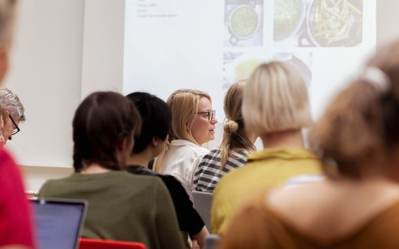 A lecture hall with students
