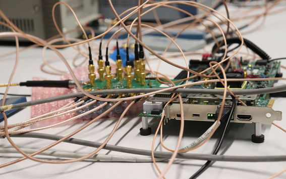 Electronics - ICT Otaniemessä. Mikroelektroniikan suunnittelua.