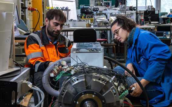 Students working in the lab
