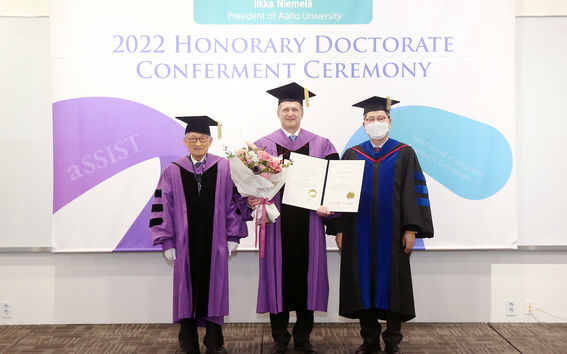 President Ilkka Niemelä in Seoul in Oct. 2022
