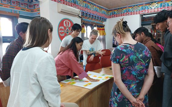 SGT2023 Bhutan team workshop/photo by Laura Andersson