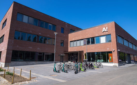 Puumiehenkuja 5, Aalto University