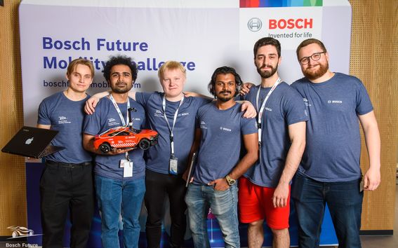 Aallon kilpailutiimi