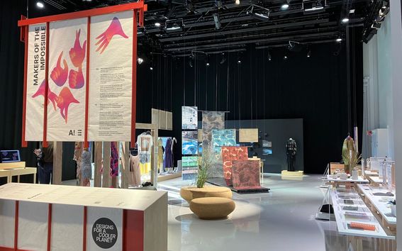 Mahdottoman tekijät näyttely