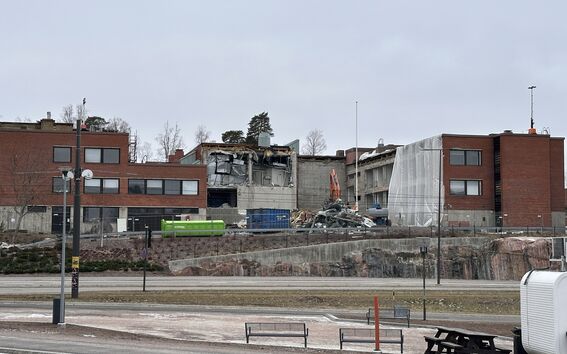 Lisään tänne tietoa Metallimiehenkuja 6-8:sta ja opiskelija-asuntohankkeesta.