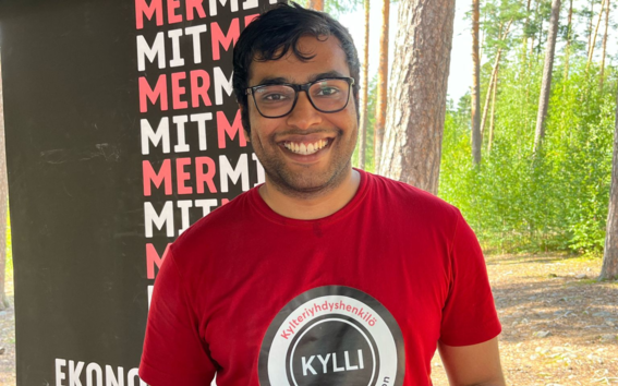 Nirmal Kumar Sugavanam as Student Contact Person Kylli